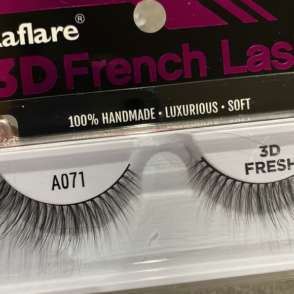 COPY - Ardell Edgy Accented Edges 410 & Laflare 3D French Lashes A071 Bundle - Picture 6 of 9